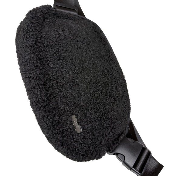 Lole Black  Sherpa Belt Bag With Adjustable Strap Crossbody - Picture 2 of 4